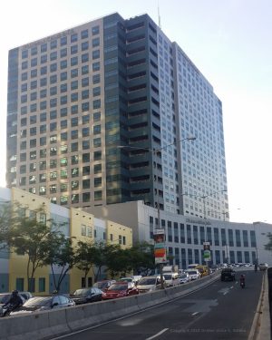 Net Plaza as seen from the ascending path to Kalayaan bridge.